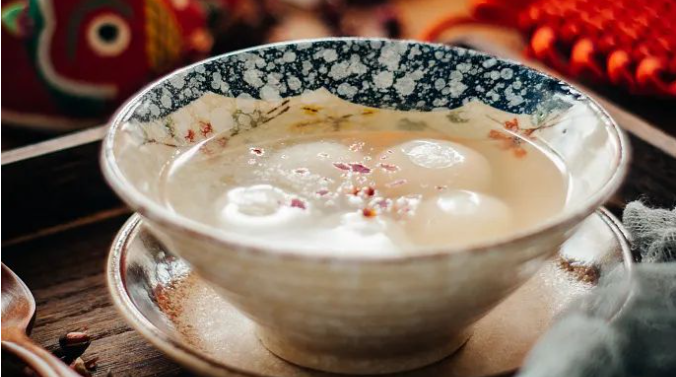 今日元宵！花好灯好，月圆人圆……